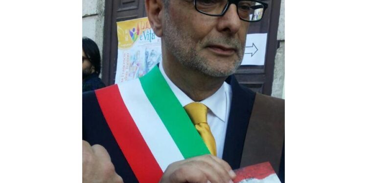 Era accusato di corruzione e turbativa d'asta