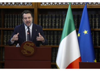 'Stop ricongiungimenti facili