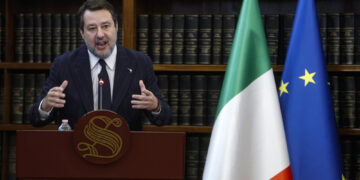 'Stop ricongiungimenti facili