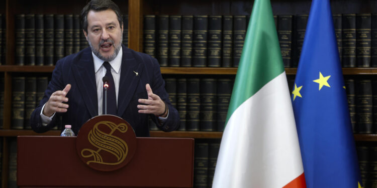 'Stop ricongiungimenti facili