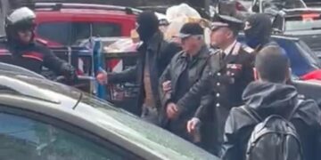 Pg contesta associazione mafiosa o in subordine il concorso esterno