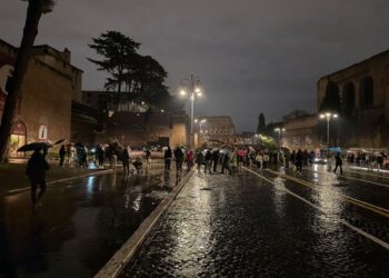 Ieri sera vicino alla nuova stazione Colosseo e alla Torre dei Conti