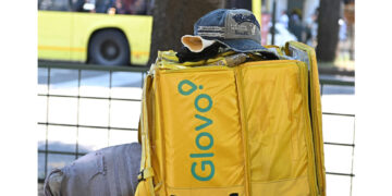 Comune: "Piattaforme e attività commerciali tenute a sospendere questo tipo di consegne"