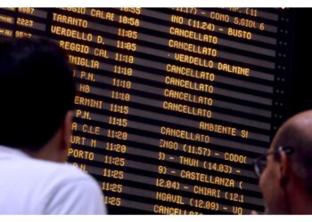 In mattinata la linea è stata fortemente rallentata in prossimità di Capo Bonifati