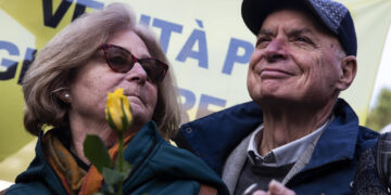 Il collettivo Giulio siamo noi: 'In un mondo giusto oggi festeggeresti'