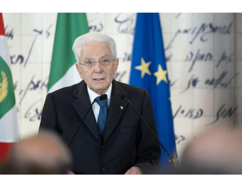 Mattarella ad Abu Dhabi, in corso colloquio con emiro bin Zayed al Nahyan
