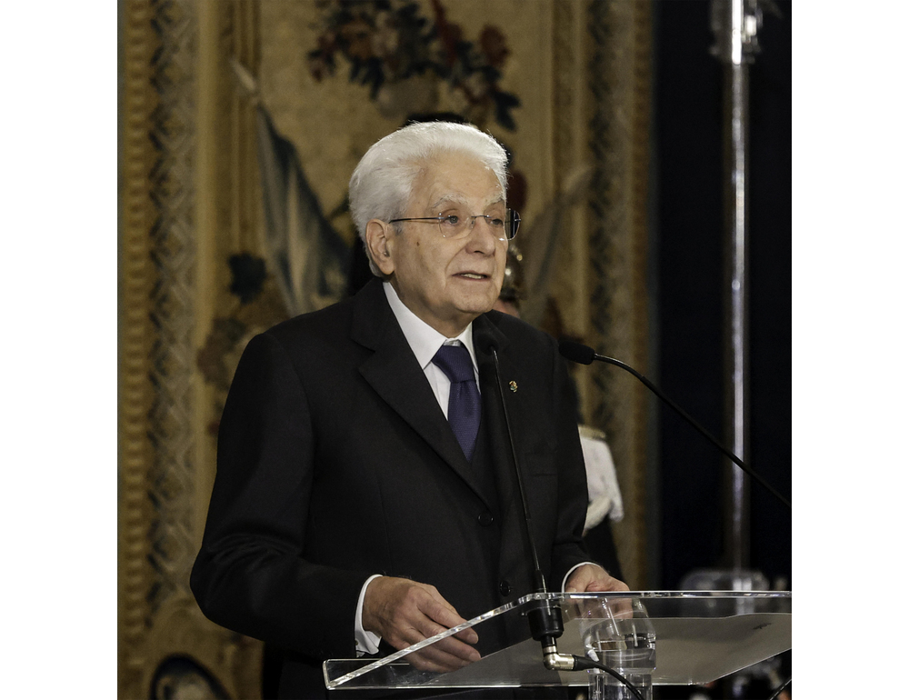 Mattarella, profondo cordoglio dell’Italia per la tragedia Crans-Montana