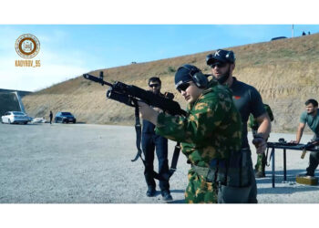 Pronto il suo trasferimento a Mosca. Anche il genitore sarebbe gravissimo