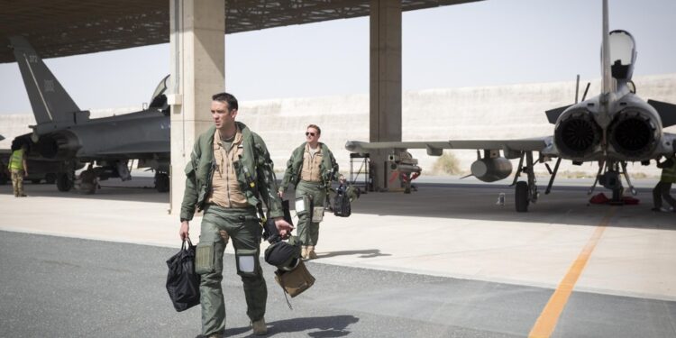 Reuters on line: 'La base di Al Udeid ospita 10.000 soldati'