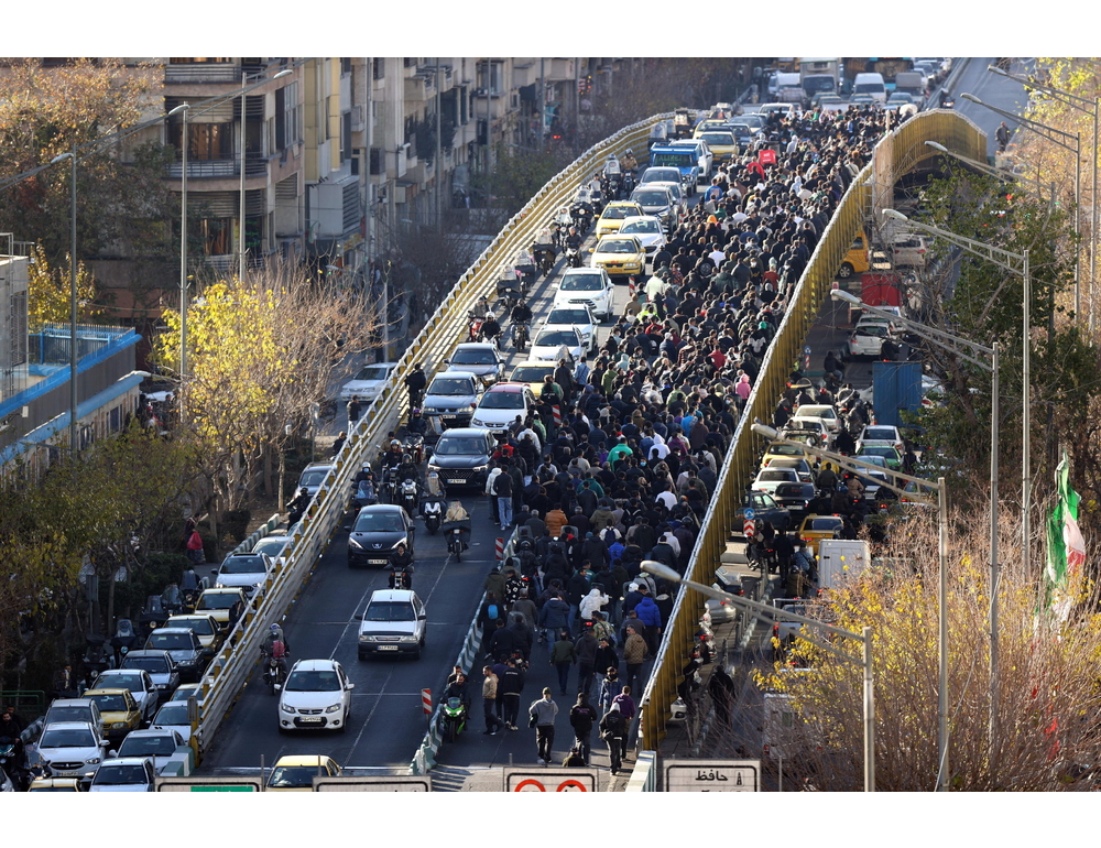 Media, ‘un miliziano del regime iraniano ucciso negli scontri’