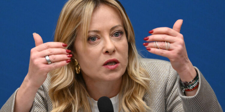 'Chi ha un ruolo di responsabilità è chiamato a ricoprirlo con dignità e onore'