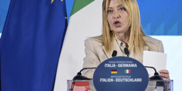 Nella riunione sul maltempo la premier ringrazia la Protezione civile