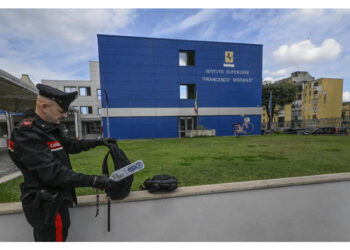 Provvedimento per contrastare l'utilizzo dei coltelli tra i giovani