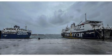 Confermati tutti i traghetti ma il vento forte blocca ancora alcuni aliscafi