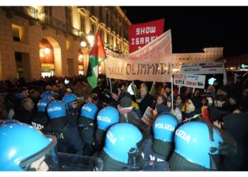 Cartelli contro Israele