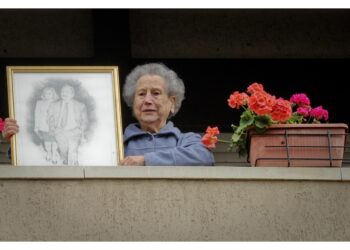 Era la maggiore dei tre fratelli