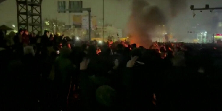 Monitor: 'Minaccia diretta a sicurezza'. Censura iniziata 60 ore fa