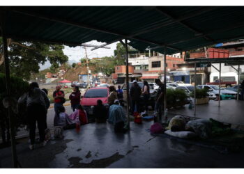 Attivisti: 'Il rilascio continuerà nel fine settimana'