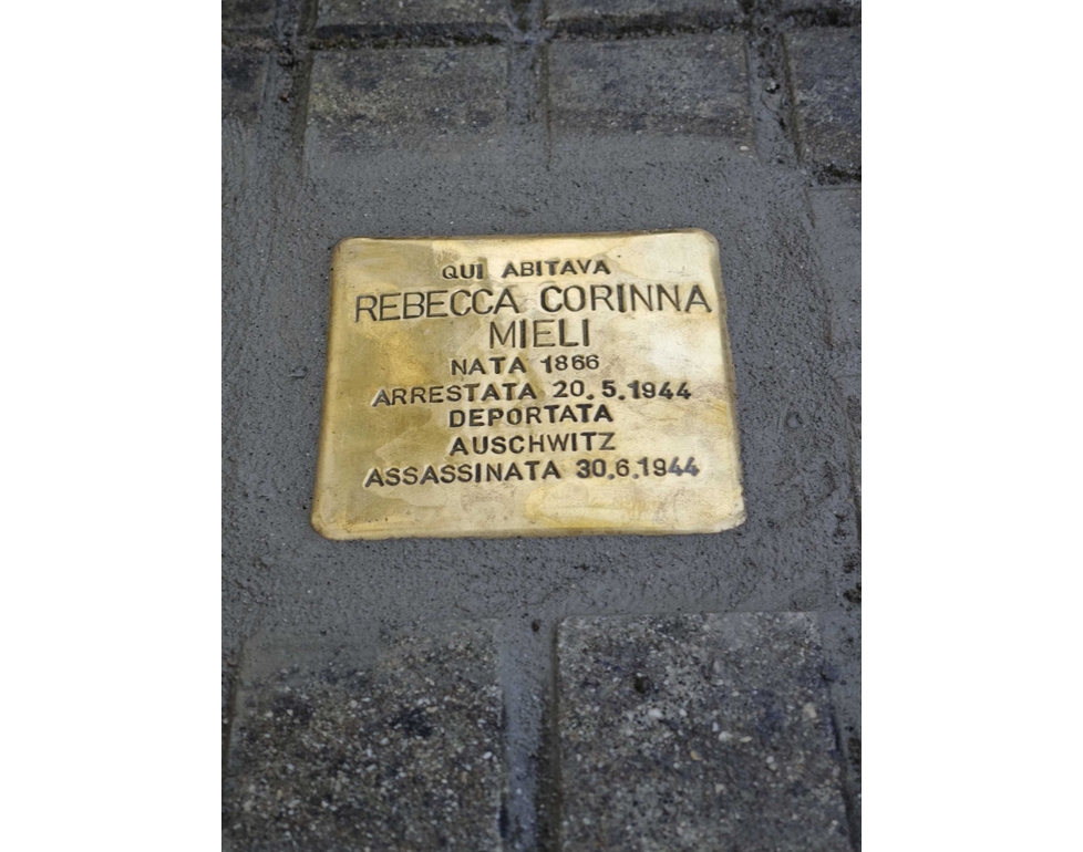Pietra d’inciampo per Rebecca, studenti hanno ricostruito la sua storia