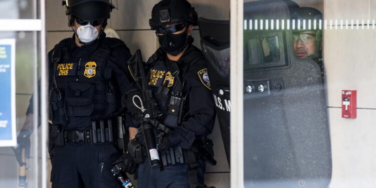 Si tratta di un uomo e una donna