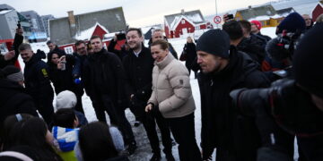 Frederiksen a Nuuk: 'E' un momento difficile