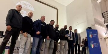 Due giorni fa il presidente nazionale aveva chiesto un passo indietro