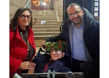 A Torre del Greco un 26enne consegue la laurea in Scienze della comunicazione