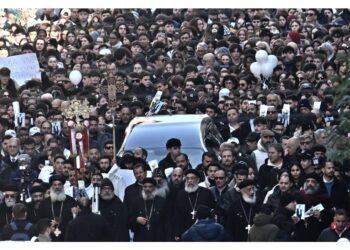 Terminati i funerali del ragazzo ucciso con una coltellata a scuola