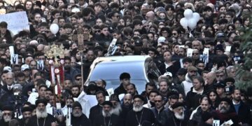 Terminati i funerali del ragazzo ucciso con una coltellata a scuola