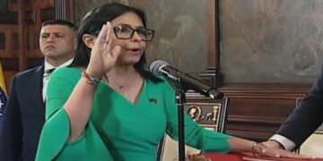 La presidente ad interim a Trump