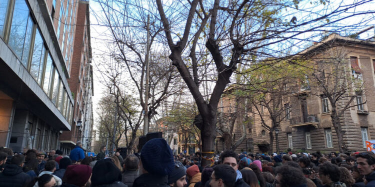 Assemblea pubblica contro lo sgombero