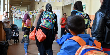 A trovarli sono stati operai durante lavori edili.