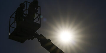 'Il futuro di 50mila cittadini non può restare sospeso'