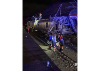 Almeno un centinaio i feriti dei quali 25 in gravi condizioni