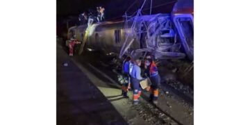 Almeno un centinaio i feriti dei quali 25 in gravi condizioni