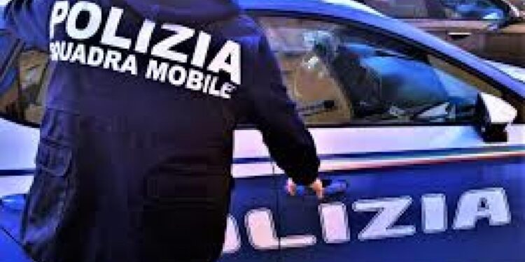 Uno è grave. L'episodio nella notte. Indagini della Squadra Mobile