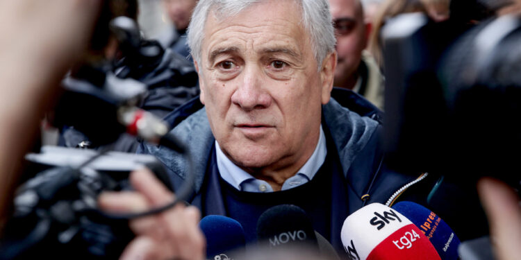 Ministro dopo la convocazione da Teheran dell'ambasciatrice italiana