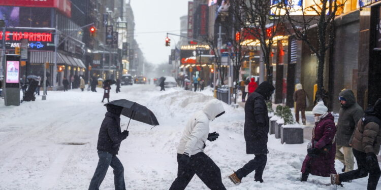 Proseguono i ritardi e le cancellazioni dei voli