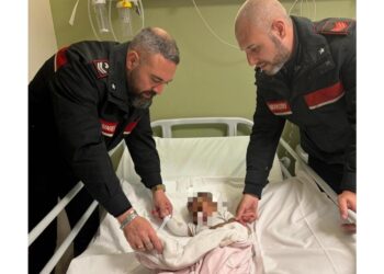 Prima aveva inviato sms alla sorella minorenne