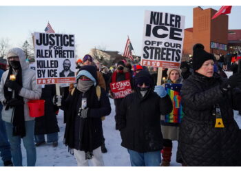 A Minneapolis 'cercava di aiutare una donna