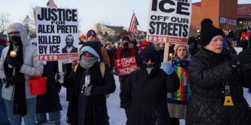 A Minneapolis 'cercava di aiutare una donna