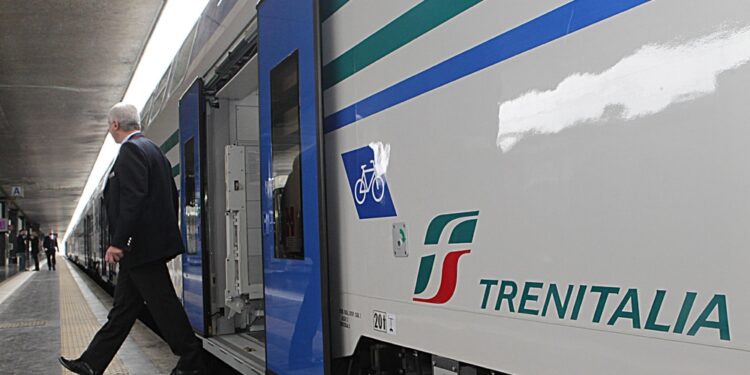 Guasto a Torre del Lago causa cancellazioni e ritardi sulla linea Tirrenica