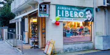 I suoi amici dell'isola veneziana sono pronti a festeggiarlo