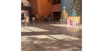 Ultime ore di attesa per i due che sono all'interno dell'ambasciata d'Italia a Caracas