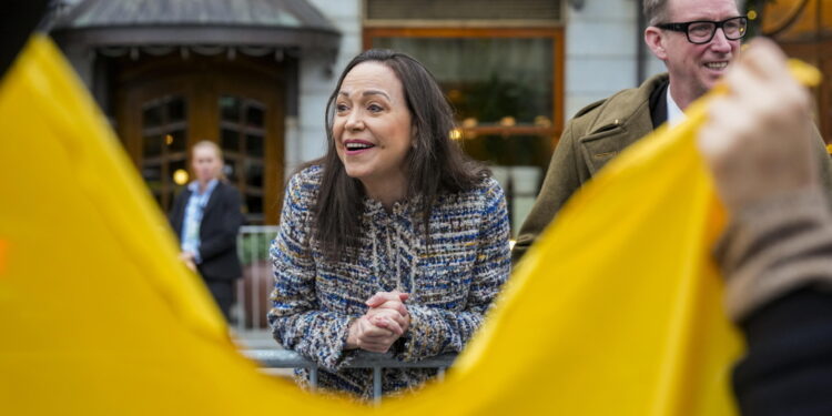 Il tycoon precisa di non avere avuto contatti con lei