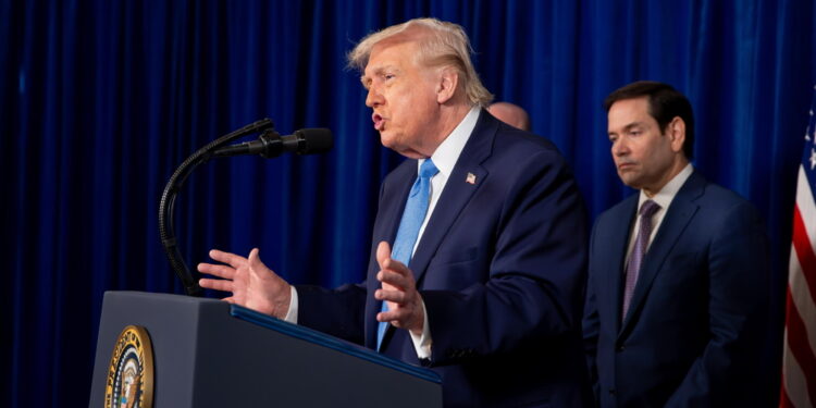 La dichiarazione del tycoon in un'intervista a The Atlantic