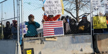 Il presidente Usa continua a difendere il lavoro dell'Ice