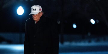 'Dovrebbero spiegargli che le sue dichiarazioni violano la legge'