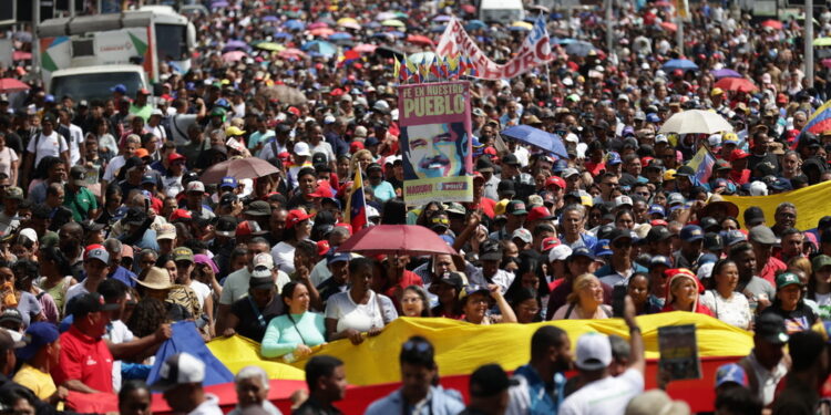 'Dobbiamo prima riportare il Paese alla normalità'