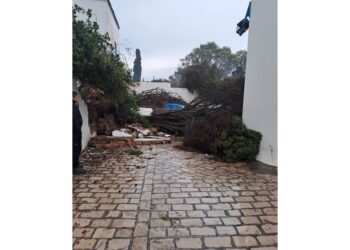 'Comune a rischio'. Evacuazioni e strade chiuse dopo piogge eccezionali